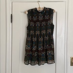 Elegant Women’s Sleeveless Blouse (Lily White)